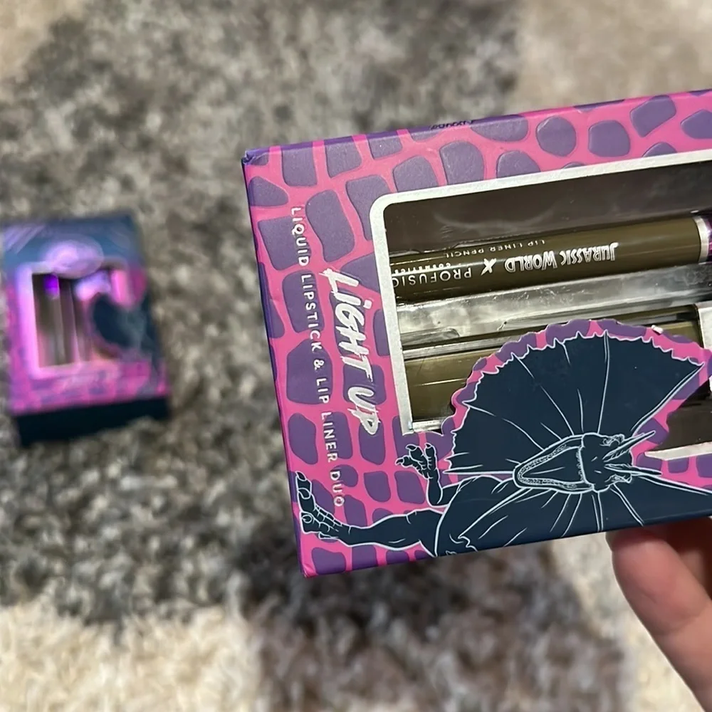 PROFUSION COSMETICS JURASSIC WORLD LIGHT UP! LIP KIT LOT OF 2